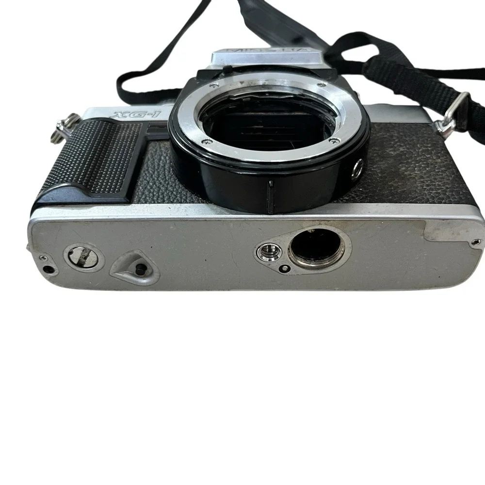 Minolta XG-1 35mm SLR Film Camera Body Only Untested Parts Repair Vintage